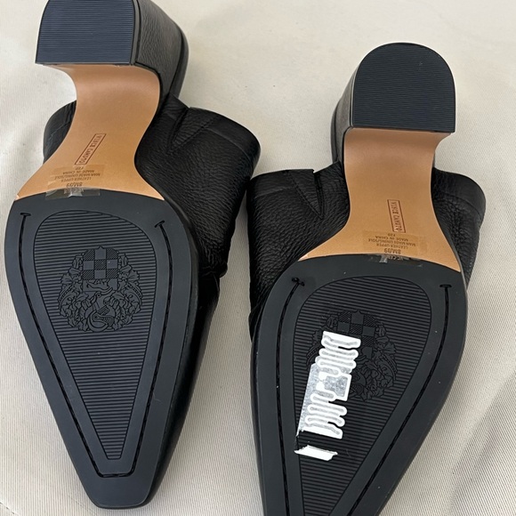 Vince Camuto Black Mules with Pointed Toe and Block Heel - Picture 4 of 4